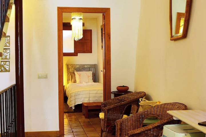 Appartement entier, 'La Casa de Lola' Casita de Pueblo Restaurada in Arenas de San Pedro, Valle del Tiétar
