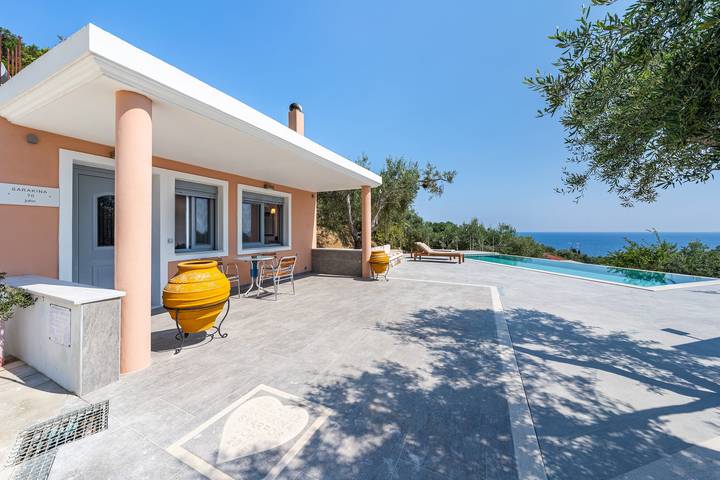 Vakantieappartement voor 4 personen, met balkon en tuin, kindvriendelijk in Parga