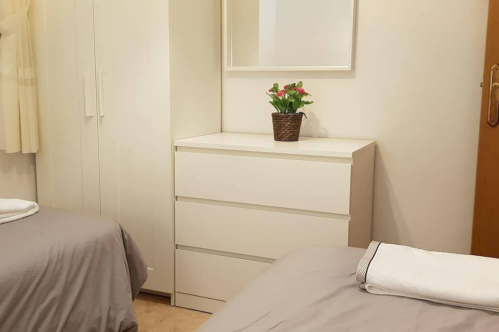 Hel lejlighed, Superb Family Apartment-Pool, Sea Views, Large Terrace, Air Con, Wifi, Smart Tvs in Las Calas, Torrevieja