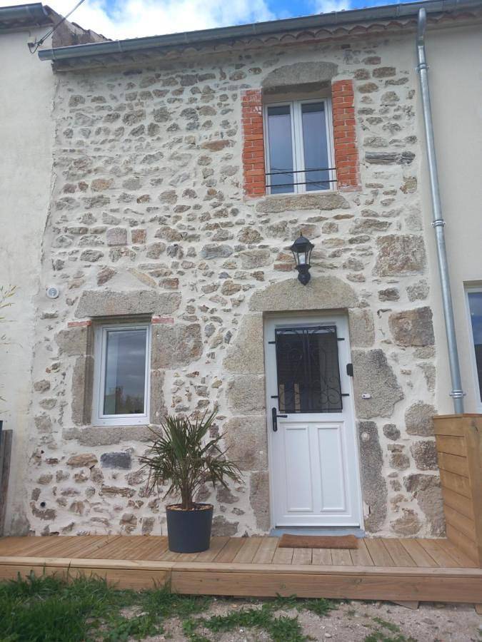Gite L'hirondelle en Auvergne in Champs, Puy-de-Dôme
