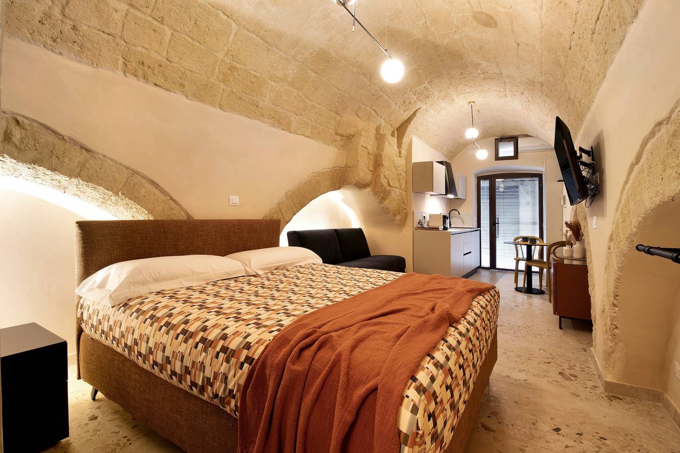 Entire studio, Studio 'Aria Di Sale' with Wi-Fi and Air Conditioning in Mola di Bari, Bari Province