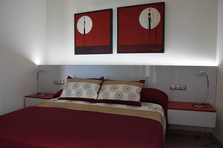 Appartement entier, Apt. 1ºB \"Spectacular views of the sea and the marina of Puerto de Mogán\" in Puerto de Mogan, Mogán