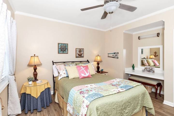 Vacation rental for 6 people, with balcony and yard in Lake Martin