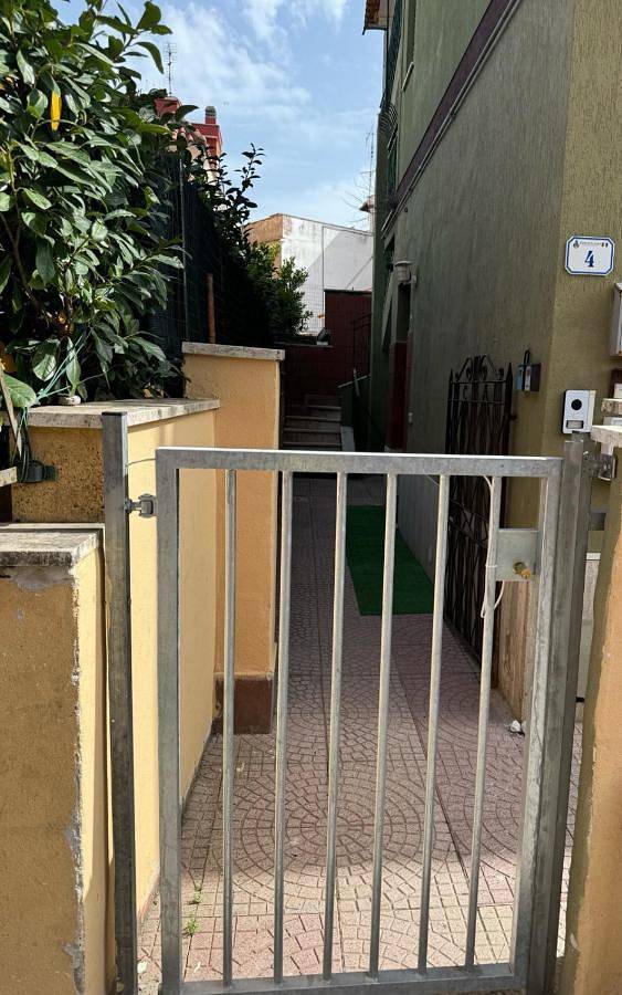 Appartamento intero, One-Bedroom Apartment in Nettuno, Provincia di Roma