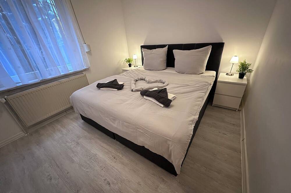 Apartamento entero, \"Experience Comfort and Relaxation in Our Garden Retreat by the Sea!\" in Bad Doberan (Ciudad), Bad Doberan