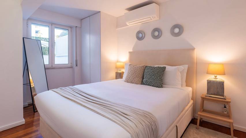 Ganze Wohnung, Ferienwohnung für 4 Personen mit Terrasse in Lissabon, Costa de Lisboa