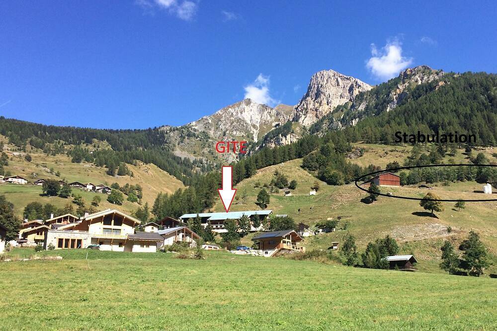 Gite à la ferme (5/7p), calme & loisirs, Paradiski, Vanoise, au pays du beaufort in Massif de la Vanoise