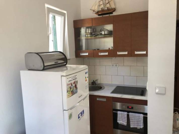 Ferienwohnung für 4 Personen, mit Garten und Balkon in Omis