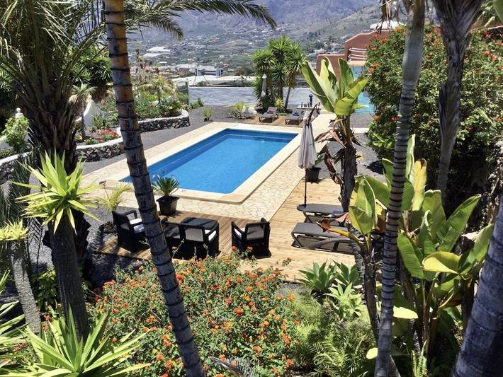 Villa für 4 Personen, mit Whirlpool und Terrasse sowie Garten und Pool auf La Palma