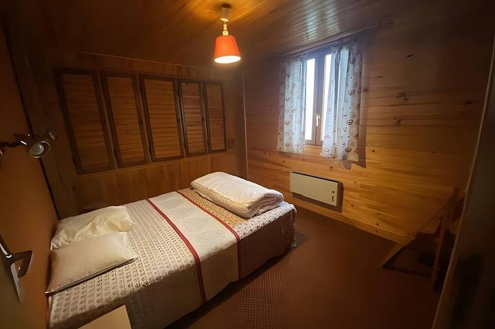 Gîte pour 10 personnes, avec balcon, animaux acceptés à Chastreix - 4