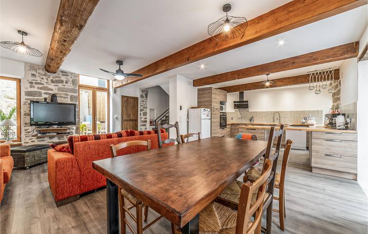Peyriac-Minervois Wohnung: 200qm, TV, Parkplatz, WiFi, 100m zum Stadtzentrum in Peyriac-Minervois, Carcassonne und Umgebung