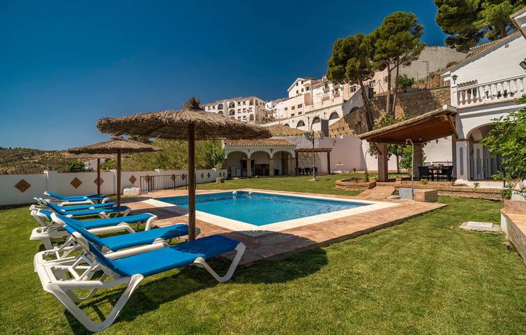 Maison de vacances pour 20 personnes, avec Terrasse et Piscine dans Sierra de las Nieves - 4