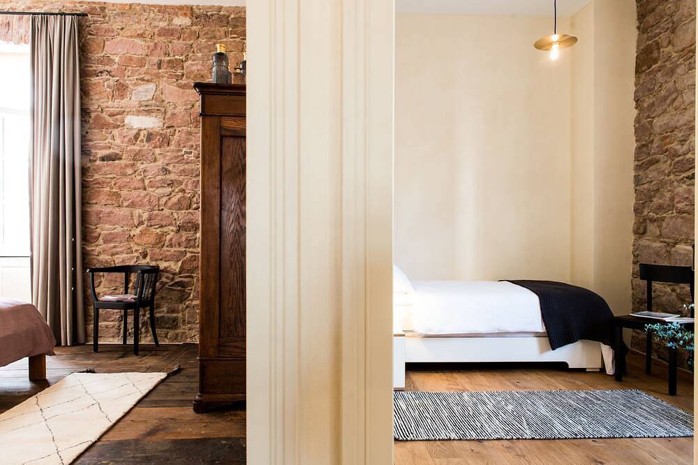 Wohnen im Stadtpalais, großzügige 4-Personen-Wohnung mit Kaminofen in Lahr, Mittlerer Schwarzwald