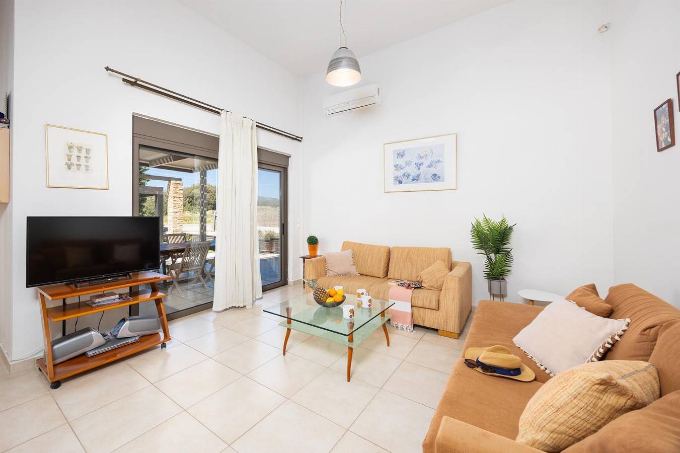 Villa for 10 personer med hage in Rhodos
