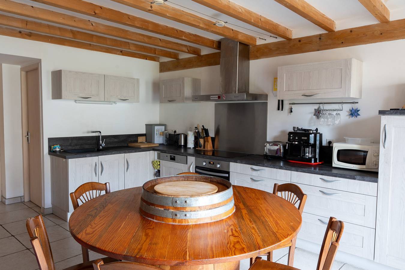 Maison de vacances 'Chai Crann Piorra' avec terrasse privée, jardin partagé et Wi-Fi in Saint-Genès-de-Blaye, Région de Blaye