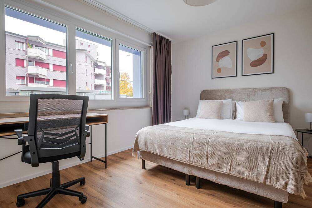 Ganze Wohnung, Blueground | Dietikon, balcony, nr Bahnhof in Dietikon, Kanton Zürich
