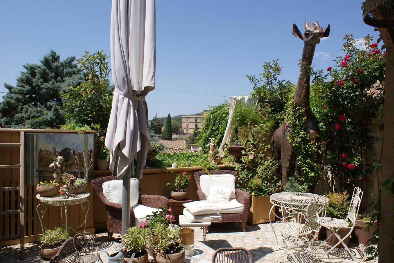 Appartement entier, Apartment with Garden View in Lourmarin, Parc naturel régional du Luberon