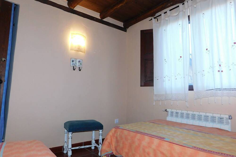 Ferienhaus-Hütte-Ensuite mit Bad-Bergblick-Casa Brincalobitos in Hoyos del Espino, Ávila und Umgebung