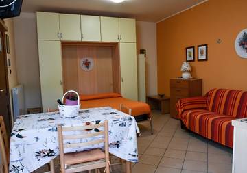 Monolocale per 4 Persone in Cisano sul Neva, Provincia di Savona, Foto 3