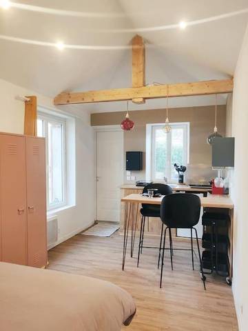 Gîte pour 2 personnes, avec jardin et terrasse à Chailly-en-Bière