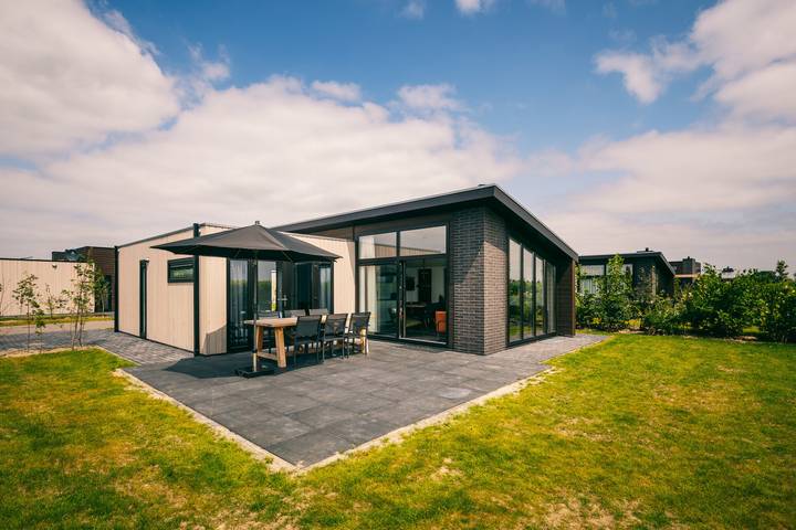 Ferienhaus für 7 Personen, mit Balkon/Terrasse und Terrasse