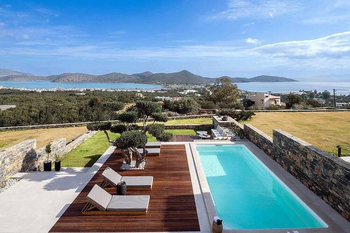 Villa für 6 Personen, mit Garten und Sauna sowie Balkon in Elounda