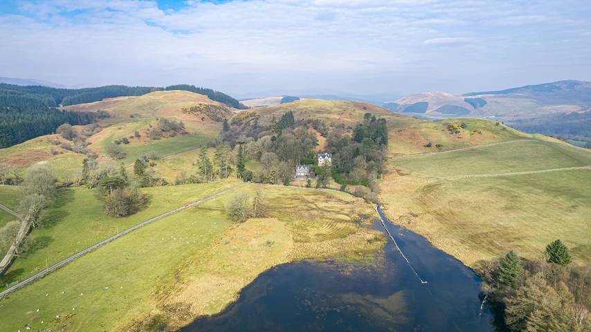 Cottage for 14 people, with garden and lake view in Dumfries and Galloway