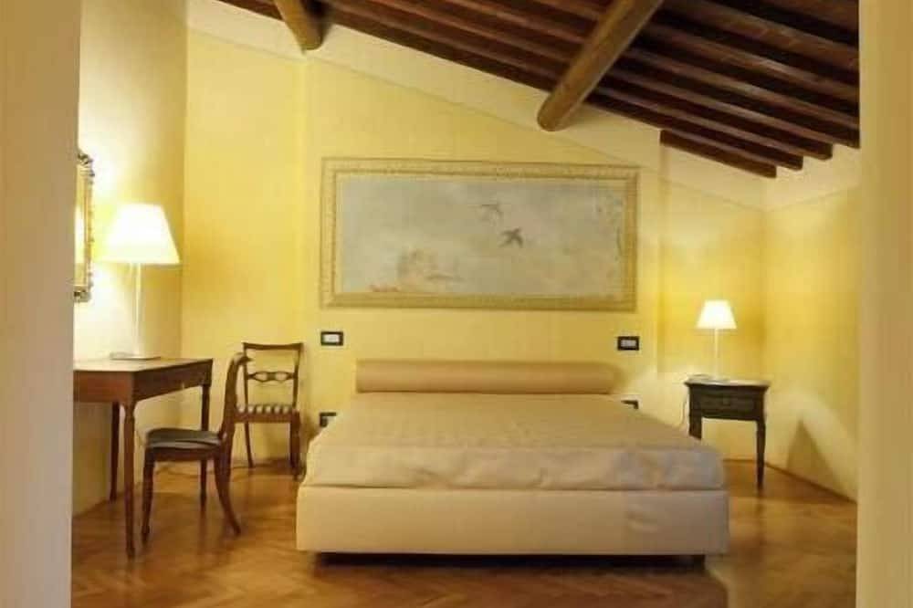 Casale di Valle – Dimora Storica nel Cuore del Chianti in Empoli, Firenze province
