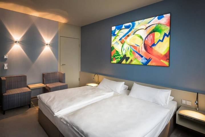 Hotel für 2 Personen, mit Whirlpool und Garten in Karlsruhe - 2