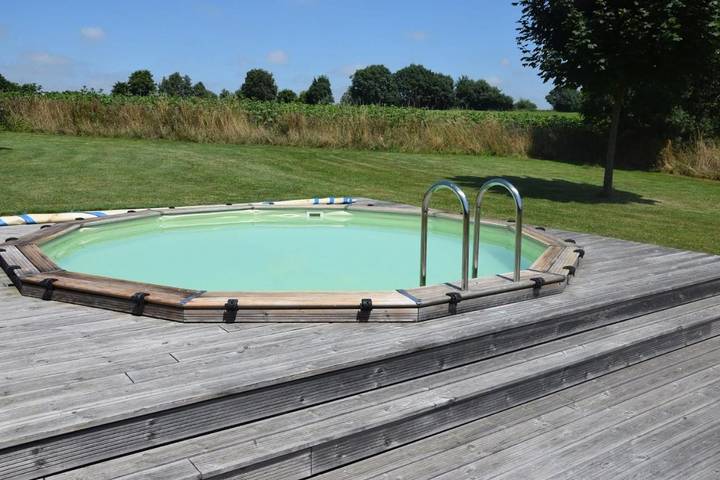 Location de vacances pour 6 personnes, avec jardin ainsi que piscine et vue, animaux acceptés à Cherveux - 3