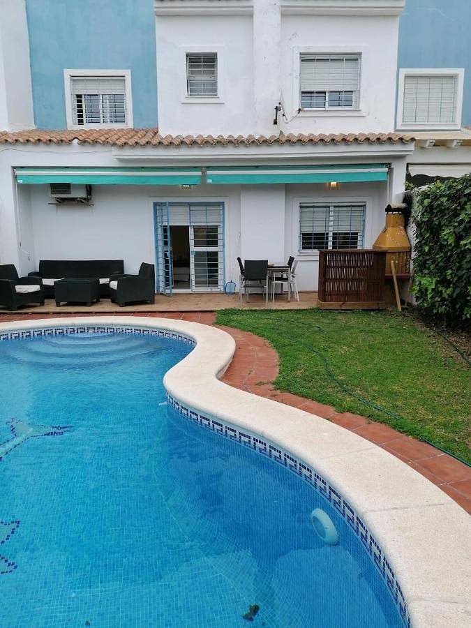 Apartamento para 6 personas, con Terraza y Jardín además de Piscina y Vistas en Vistahermosa