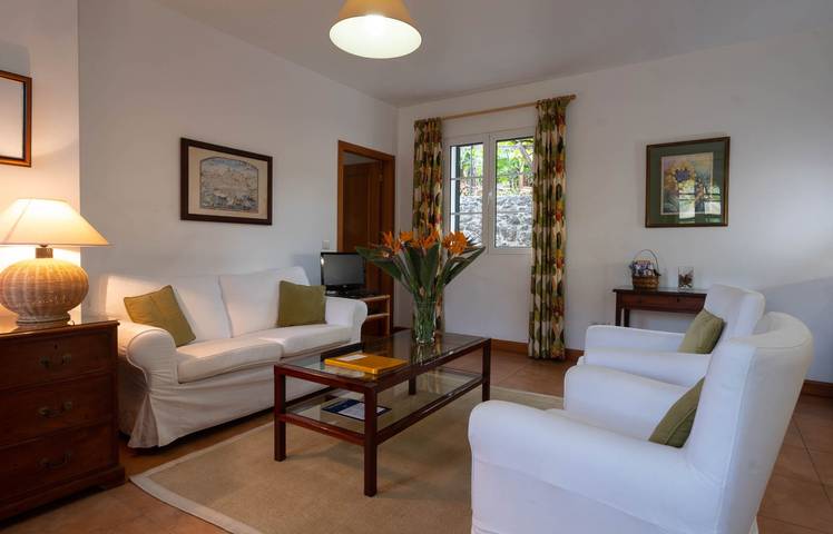 Ferienhaus für 2 Personen, mit Terrasse und Garten sowie Pool in Funchal - 3