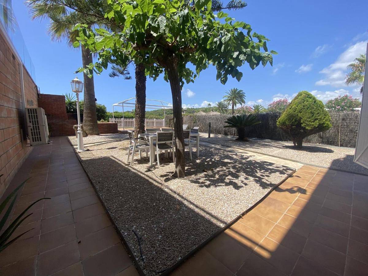 Four-Bedroom Deluxe Home - Oceanfront in Platja de la Mora (Tarragona), Tarragona