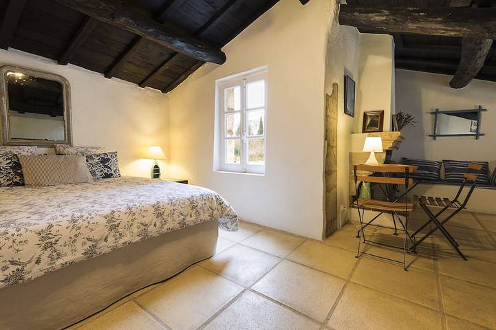 Gîte pour 2 personnes, avec piscine et jardin à Valaurie - 3