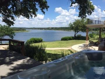 Vacation House for 10 Guests in Lake Travis, Travis County, Picture 1