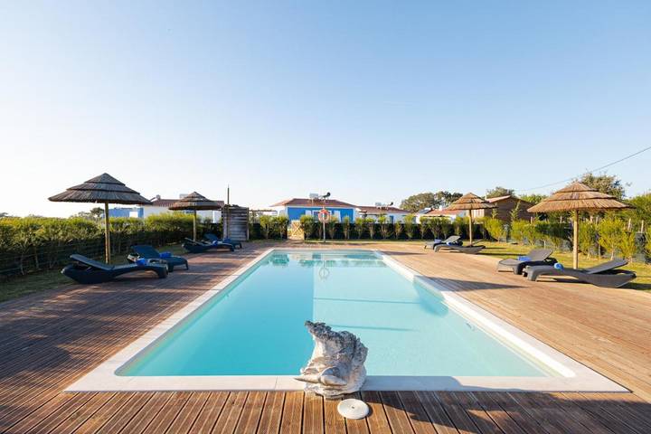 Gîte pour 2 personnes, avec piscine ainsi que vue et jardin, animaux acceptés à Porto Covo - 3