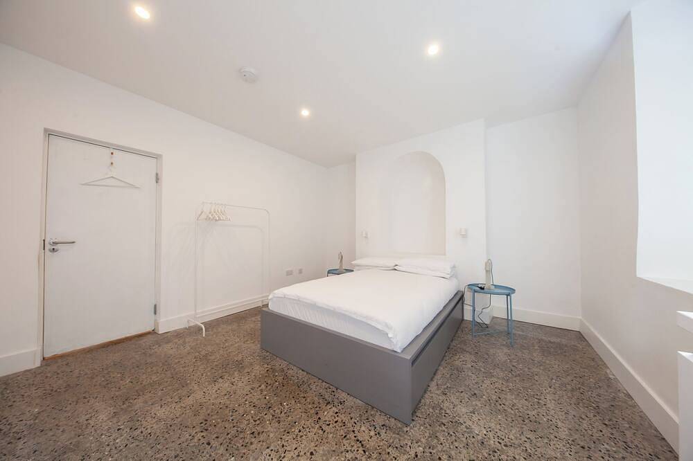 Entire apartment, Stunning and modern 2 bedroom in Stoneybatter in Dublin, County Dublin