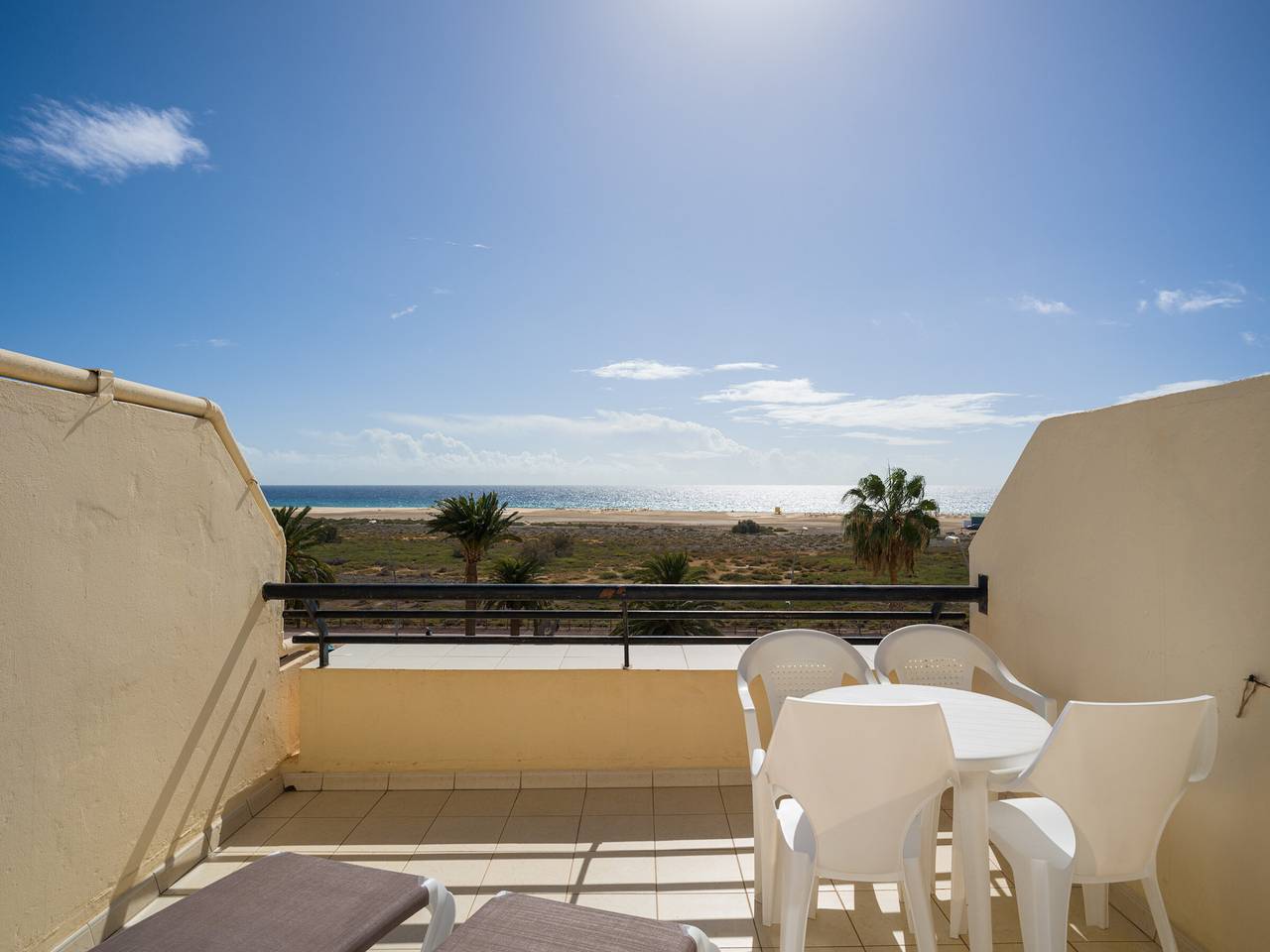 Jandía Paradise: Refugio en Fuerteventura con Amplia Terraza in Solana Matorral, Pájara