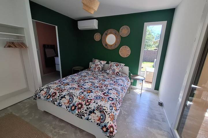 Location de vacances pour 10 personnes, avec jardin à Ucel - 4