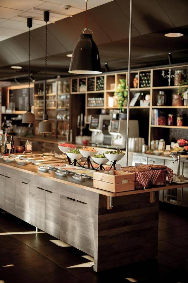 Hotell för 2 Personer, med pool samt bastu och utsikt, med husdjur i Växjö