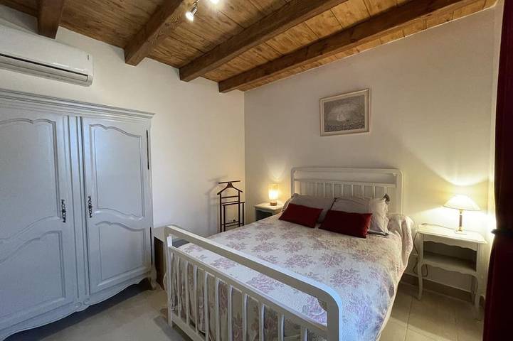 Gîte pour 2 personnes, avec jardin à Rongères - 2