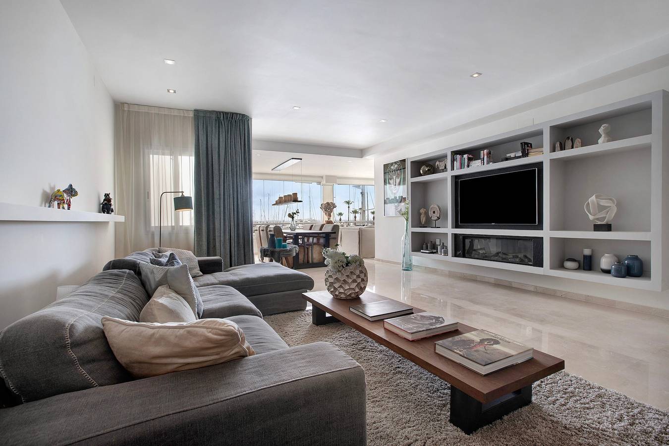 Appartement entier, Appartement "Puerto Marina Exclusive" avec vue sur la mer et Wi-Fi in Benalmádena Costa, Costa del Sol