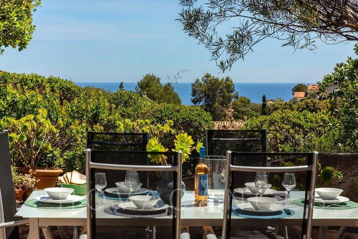 Villa pour 6 personnes, avec balcon/terrasse et piscine dans Saint-Aygulf - 4