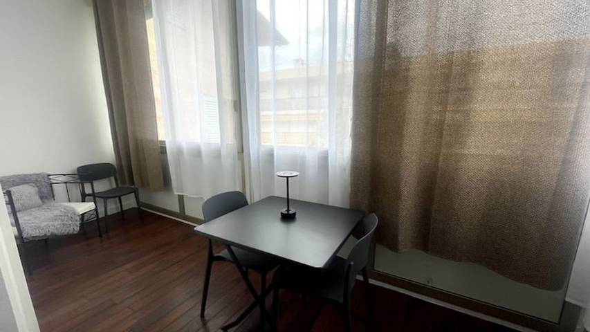 Gîte pour 5 personnes, avec balcon à Le Cannet - 4