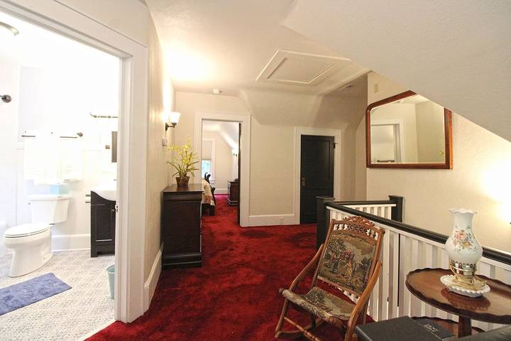 Vacation rental for 10 people, with balcony and hot tub in Bryson City