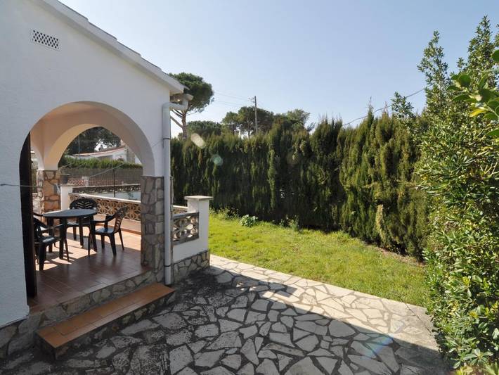 Casa rural para 5 personas, con Terraza y Jardín en Viladamat - 3