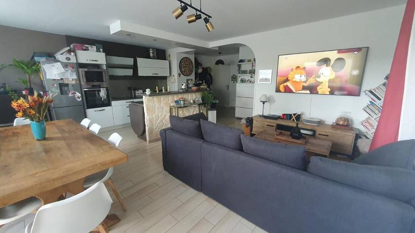 Gîte pour 7 personnes, avec Jacuzzi et Terrasse ainsi que Jardin et Vue à Limeil-Brévannes - 2