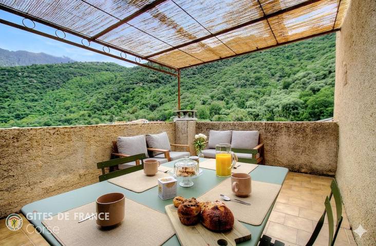 Gîte für 4 Personen, mit Terrasse