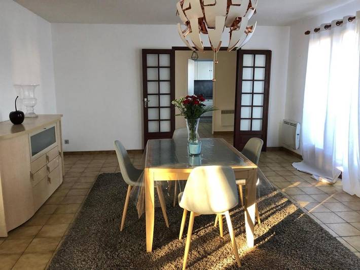 Appartement de vacances pour 6 personnes, avec vue sur le lac ainsi que vue et jardin