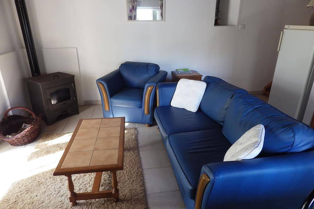 Petit Cerisier (1 Chambre - 2 personnes et 2 enfants) in Vouvant, Fontenay-le-Comte